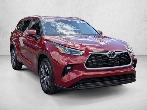 Ruby Flare Pearl 2023 Toyota Highlander XLE