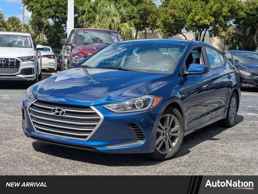 2017 Hyundai ELANTRA SE