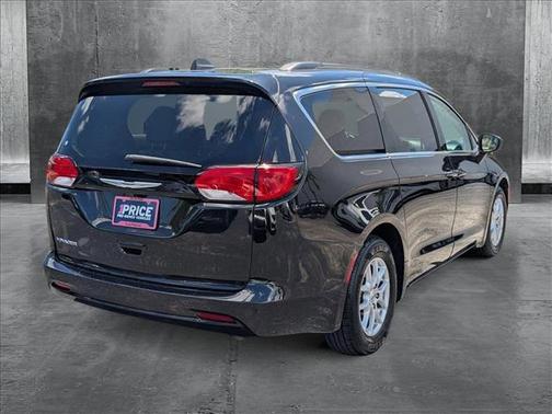 2021 Chrysler Voyager LXI