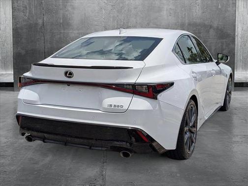 2022 Lexus IS 350 Base