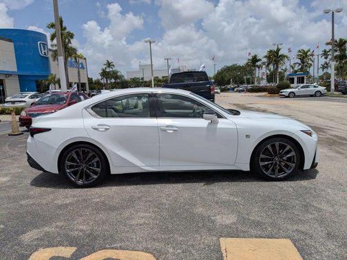 2022 Lexus IS 350 Base