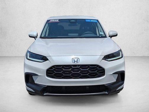 Platinum White Pearl 2026 Honda HR-V LX