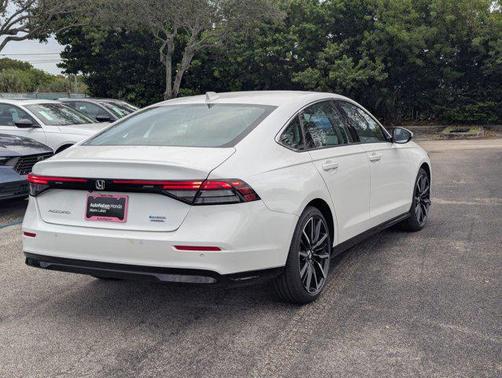 2025 Honda Accord Hybrid Touring