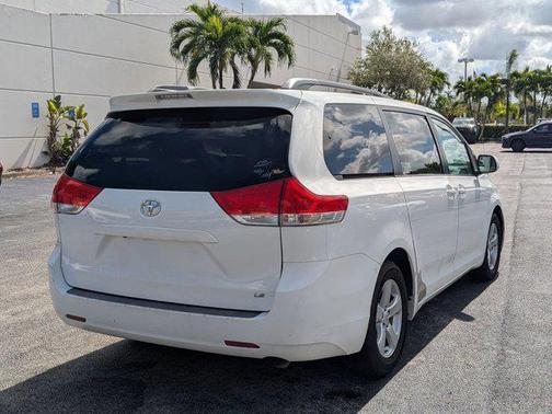 2012 Toyota Sienna LE