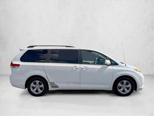 2012 Toyota Sienna LE