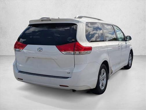 2012 Toyota Sienna LE
