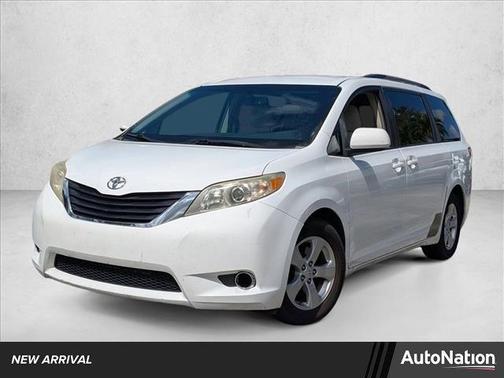 2012 Toyota Sienna LE