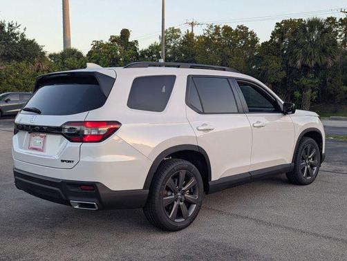 2025 Honda Pilot Sport