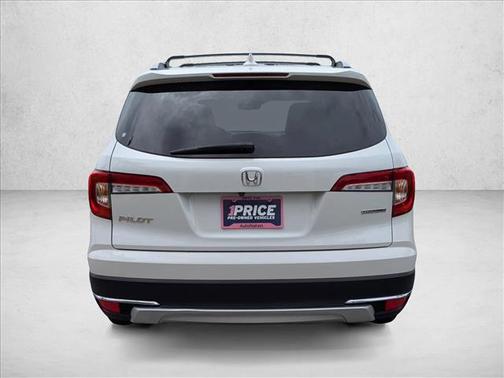 Platinum White Pearl 2022 Honda Pilot Touring 8-Passenger
