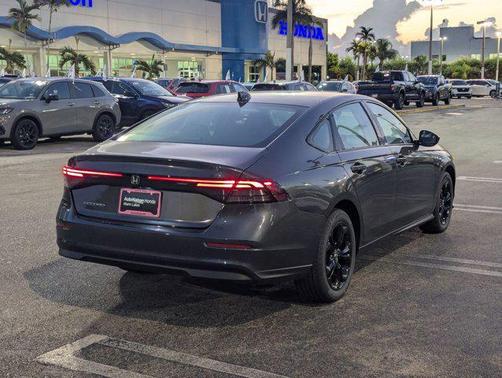 2025 Honda Accord Sport SE 1.5T