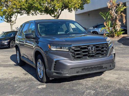 2023 Honda Pilot AWD LX