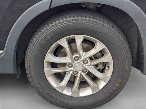 2019 Hyundai SANTA FE SE 2.4