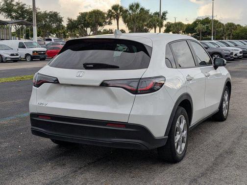 2023 Honda HR-V LX