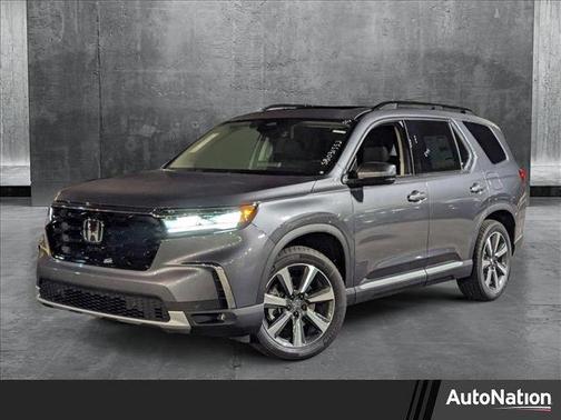 2025 Honda Pilot Touring 8-Passenger