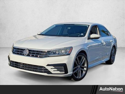 2017 Volkswagen Passat 1.8T R-Line w/Comfort