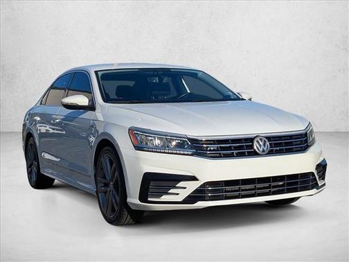 2017 Volkswagen Passat 1.8T R-Line w/Comfort