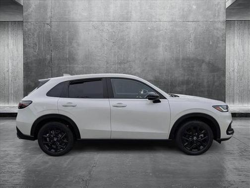 2024 Honda HR-V 2WD Sport
