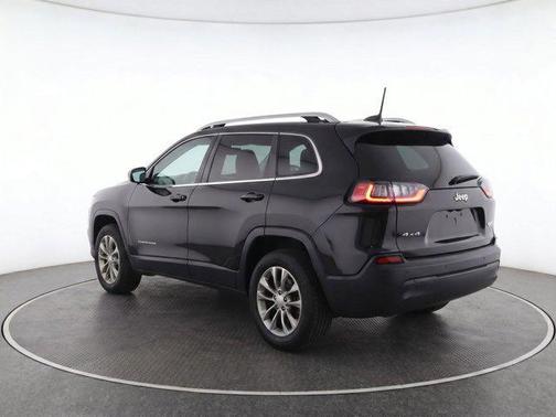 Diamond Black Crystal Pearlcoat 2019 Jeep Cherokee Latitude Plus