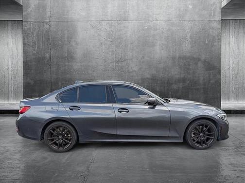 2019 BMW 330 330i