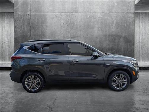 2022 Kia Seltos S