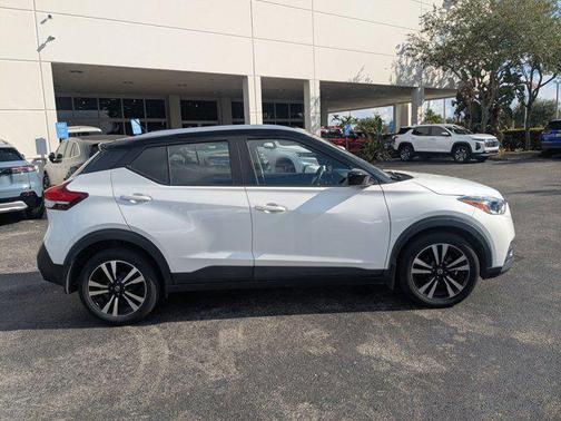 2018 Nissan Kicks SV