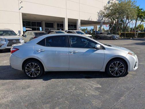 2015 Toyota Corolla S Plus