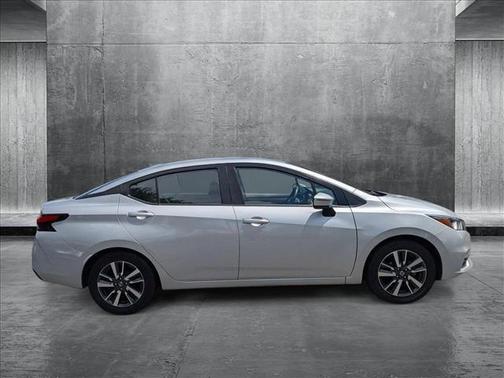 2021 Nissan Versa 1.6 SV