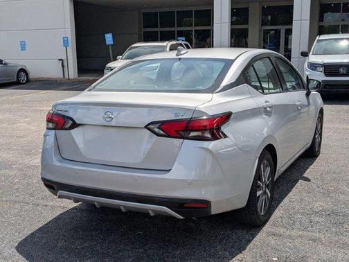 2021 Nissan Versa 1.6 SV