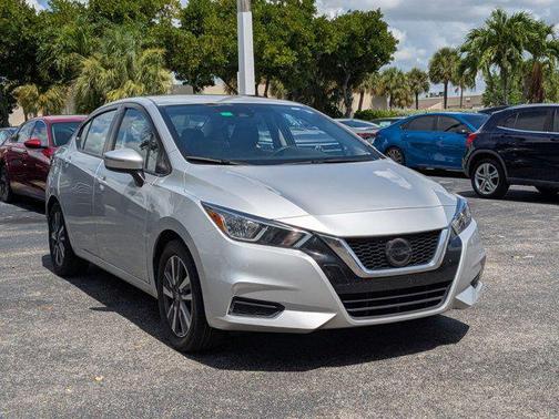 2021 Nissan Versa 1.6 SV