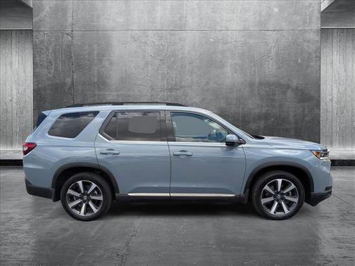2023 Honda Pilot Touring 8-Passenger