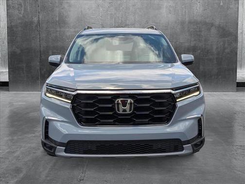 2023 Honda Pilot Touring 8-Passenger