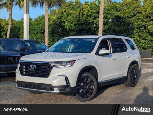 2025 Honda Pilot Touring 8-Passenger
