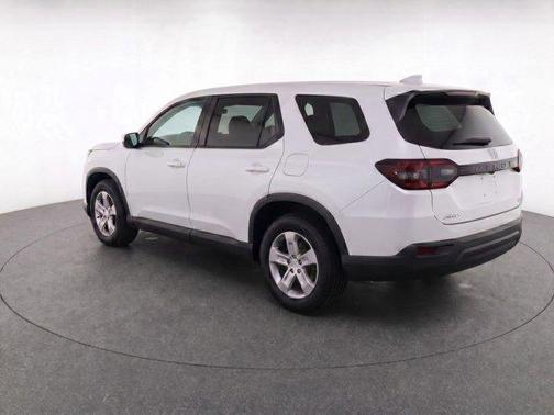 Crystal Black Pearl 2023 Honda Pilot AWD LX