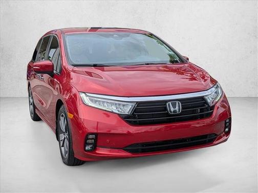 Radiant Red Metallic II 2022 Honda Odyssey Touring