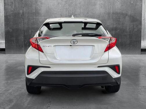 2021 Toyota C-HR LE