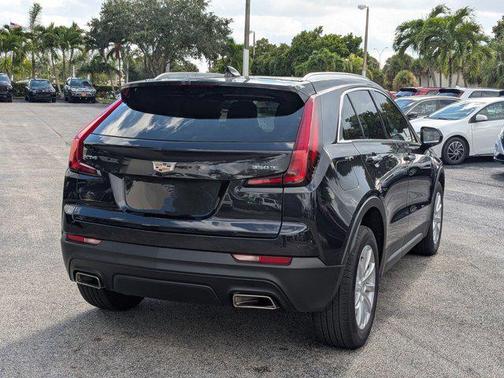 2023 Cadillac XT4 Luxury