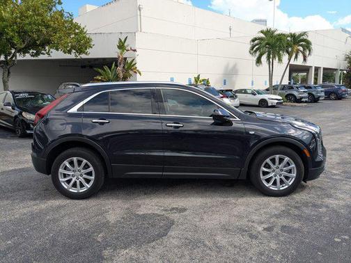 2023 Cadillac XT4 Luxury