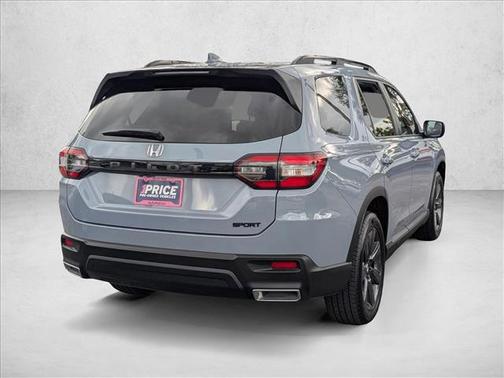 2023 Honda Pilot 2WD Sport