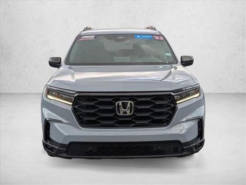 2023 Honda Pilot 2WD Sport