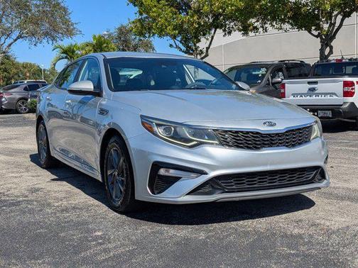 2020 Kia Optima LX