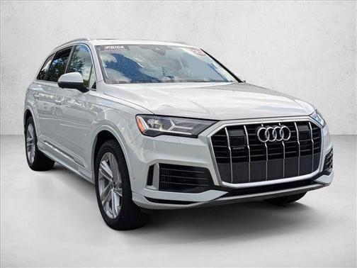 2023 Audi Q7 55 Premium Plus