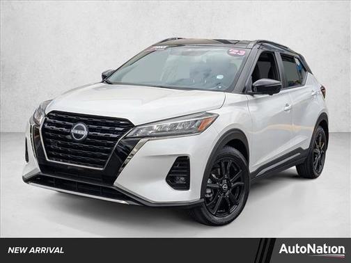2023 Nissan Kicks SR