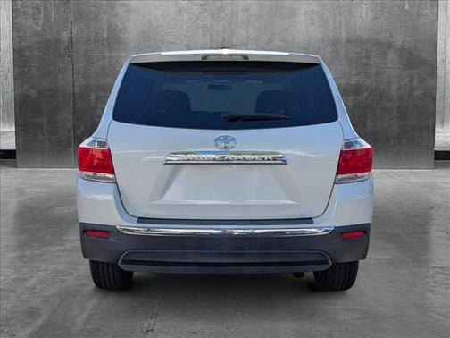 2012 Toyota Highlander Base