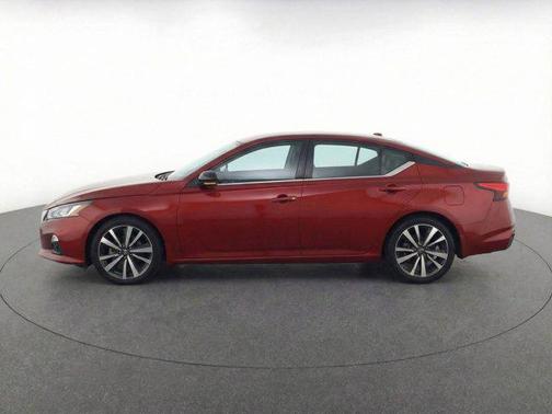 2020 Nissan Altima SR FWD