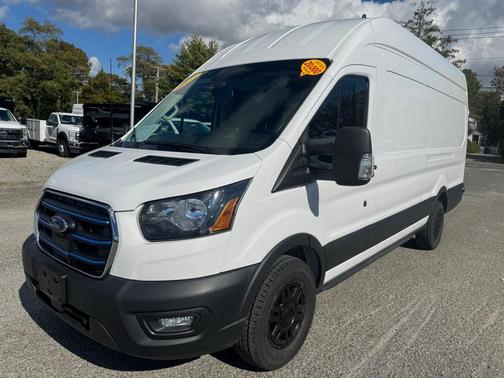2023 Ford E-Transit Base