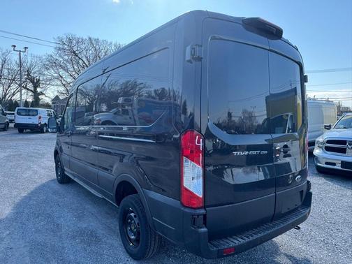 2025 Ford Transit-250 148 WB Medium Roof Cargo