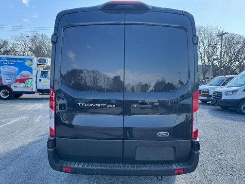 2025 Ford Transit-250 148 WB Medium Roof Cargo