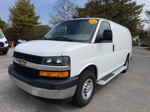 Oxford White 2024 Ford Transit-250 Base