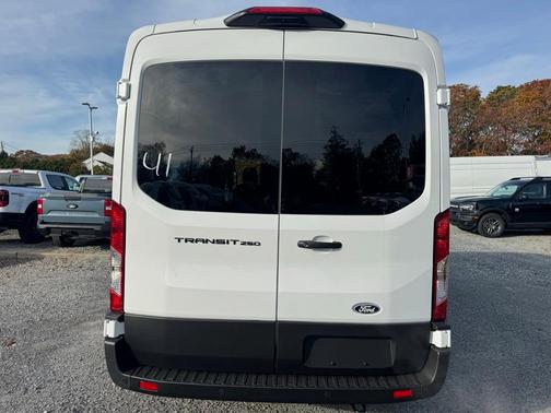 2026 Ford Transit-250 148 WB Medium Roof Cargo