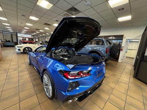 2023 Chevrolet Corvette Stingray w/3LT